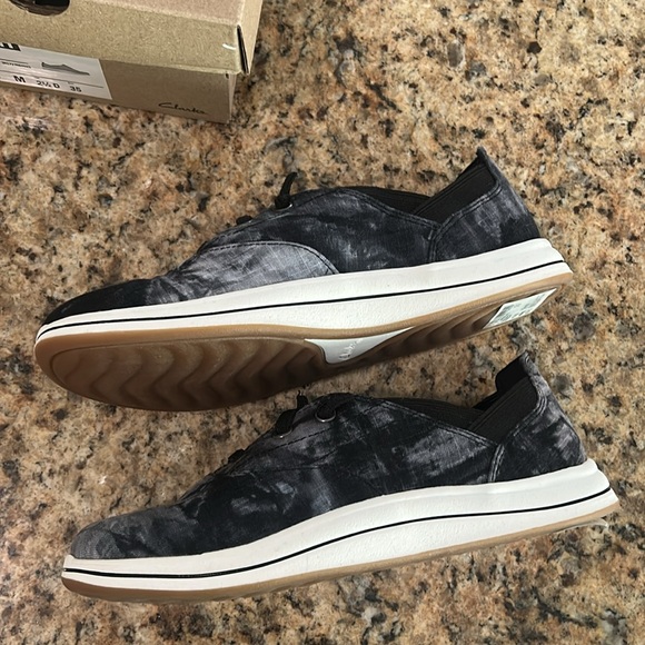 New Clarks Breeze Ave II Sneakers - Picture 6 of 10